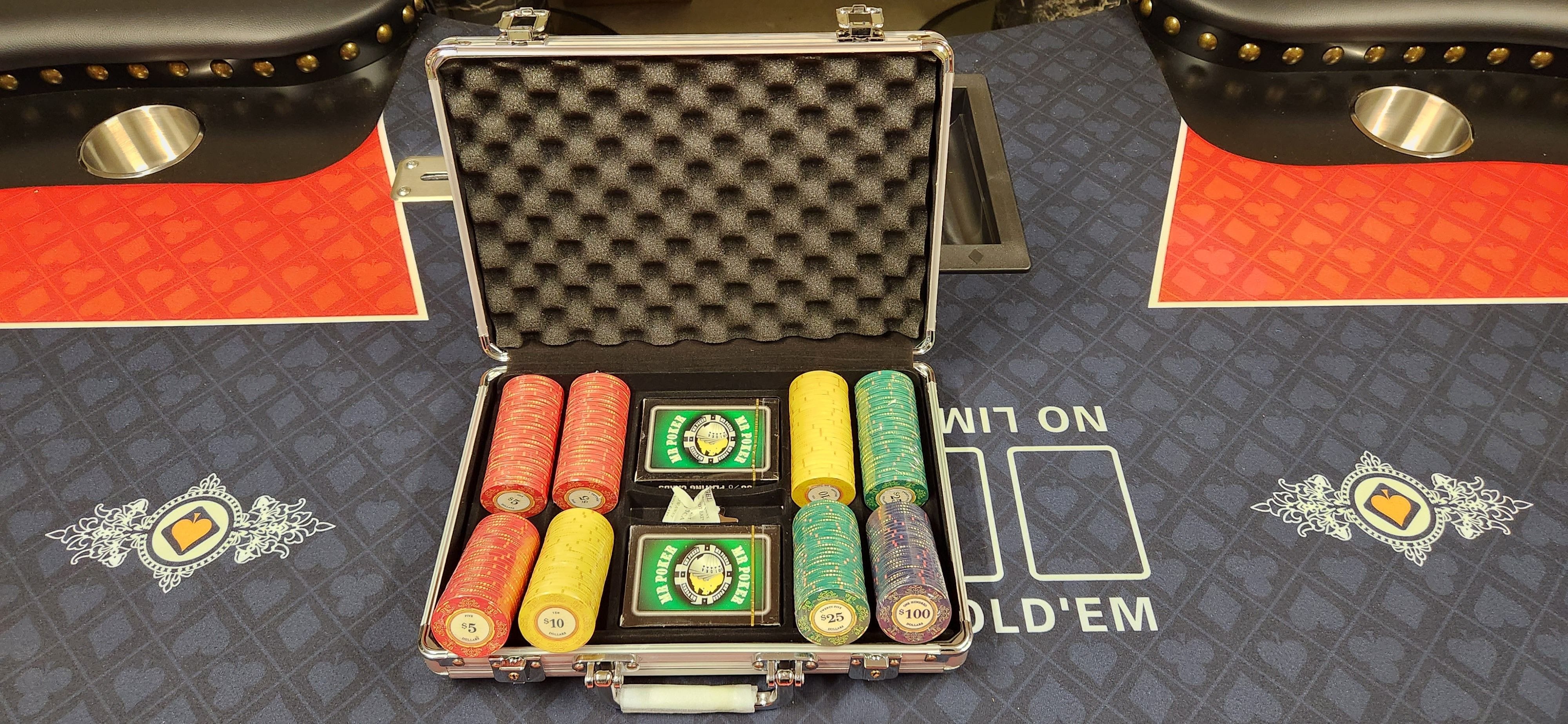 Ceramic Chips 200 set $180
